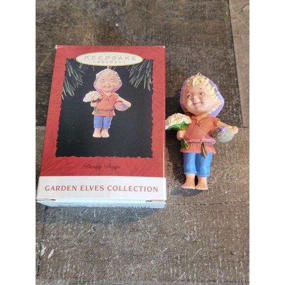 Hallmark Daisy day's 1994 ornament Xmas decor - Picture 1 of 3